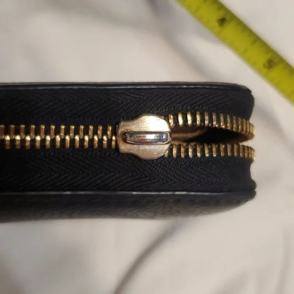 Michael Kors Black Wallet/Wristlet - Picture 8 of 8